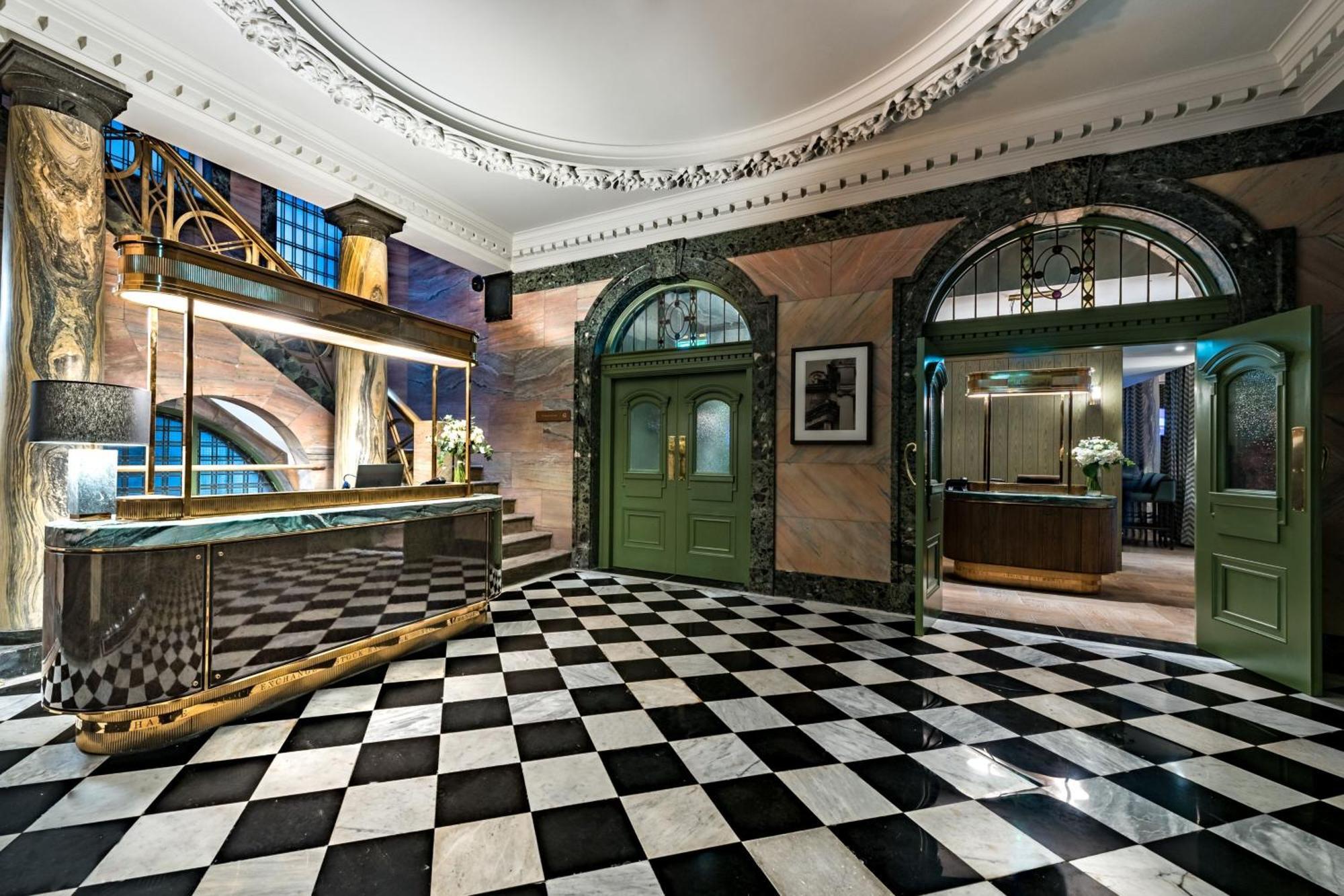 Stock Exchange Hotel, Manchester, Autograph Collection Esterno foto The hotel's lobby