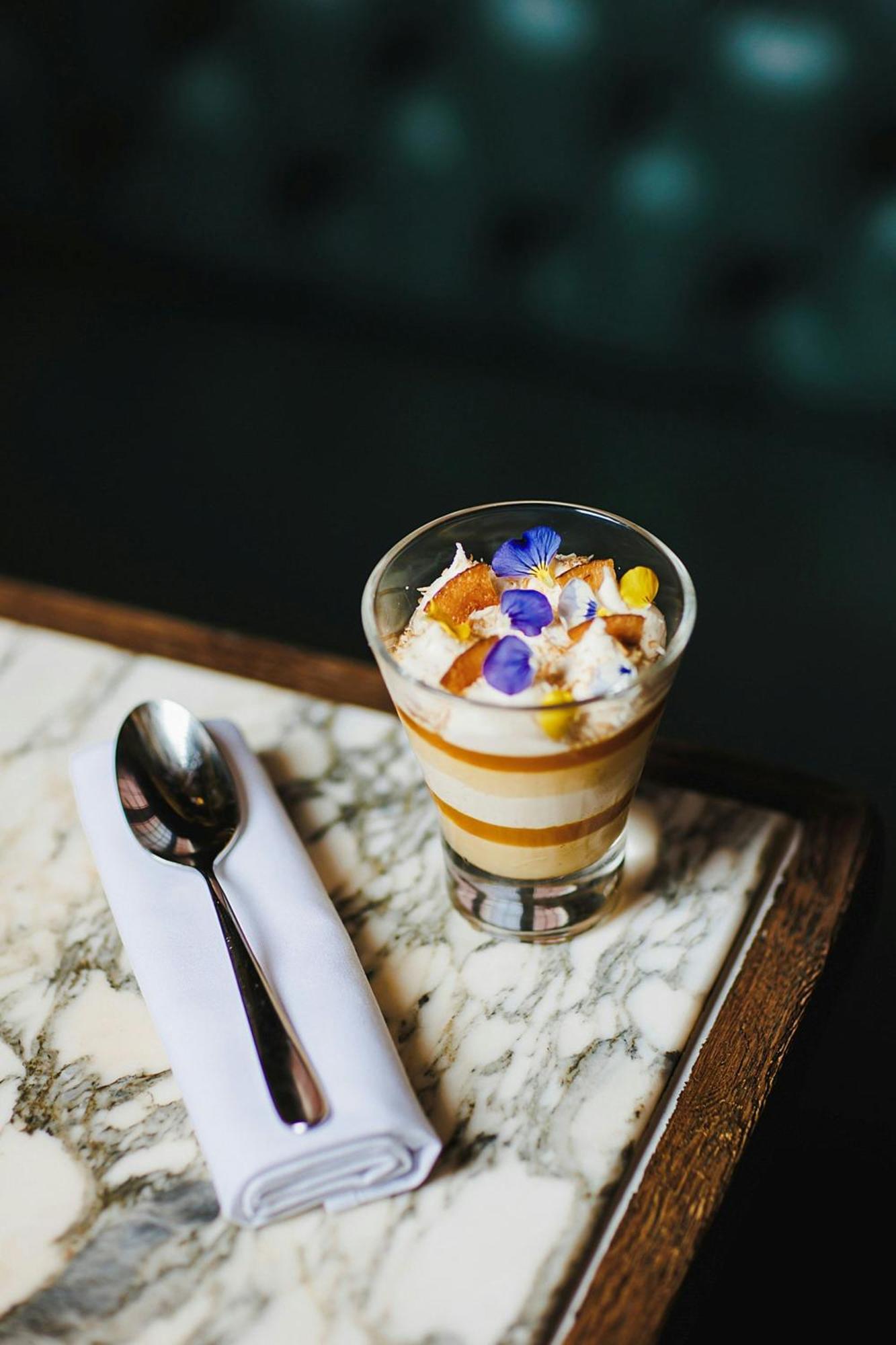 Stock Exchange Hotel, Manchester, Autograph Collection Esterno foto A dessert at the restaurant